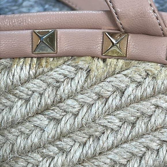 Steven New York Shells Platform Wedge Pyramid Stud Rockstud Sandals Nude Sz 11 - Picture 15 of 16